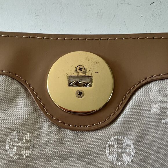 TORY BURCH Tan Patent Leather Gold Braided Chain Strap Clutch Shoulder Bag - Picture 10 of 11